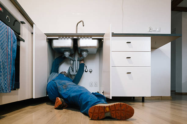 Professional Plumbing technician working in Babylon, NY